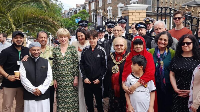 I attended a wonderful event at Wightman Road Mosque to celebrate not only the Coronation, but also to bring our diverse community together to share food, conversation and have fun.  Thank you to Bibi Khan, Wightman Road Mosque, St John the Baptist Gospel Church, the Council and Haringey Multi-faith Forum for such a special Coronation get together.